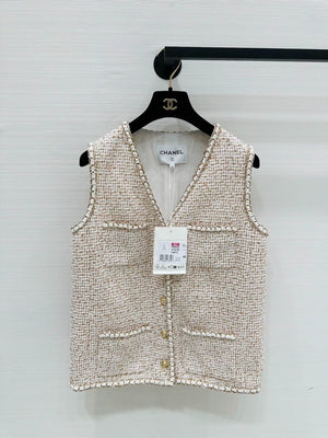 Chanel 26C off-white tweed vest, F40,