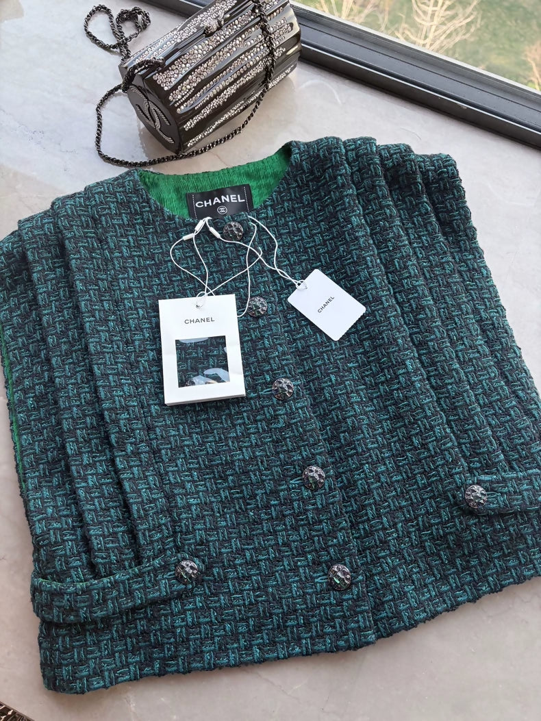 Chanel 24A green Tweed Vest