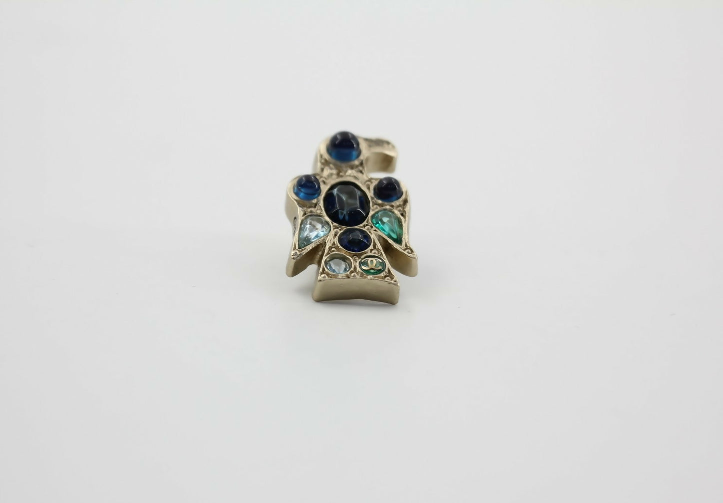 Chanel Vintage 07A Gripoix Blue Black & Green Eagle Brooch