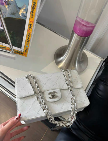 CHANEL Chanel White Caviar Leather Classic Double Flap Shoulder Bag - 23cm Crossbody Bag - Secondhand luxury from Wararni