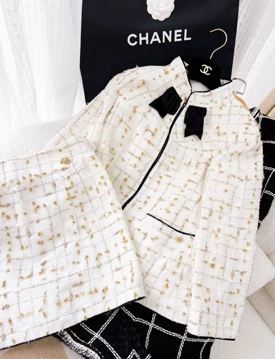 Chanel 19SS jacket and skirt set 36FR