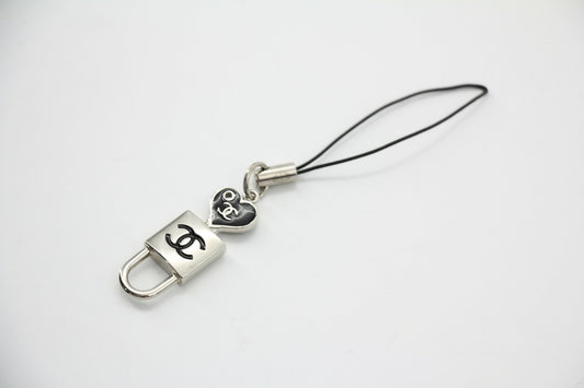 Chanel Vintage 07P Metal Silver Keyring Bag Charm