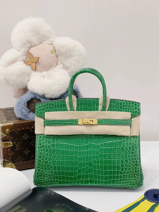 Hermès Birkin 25 cactus green shiny crocodile leather gold hardware