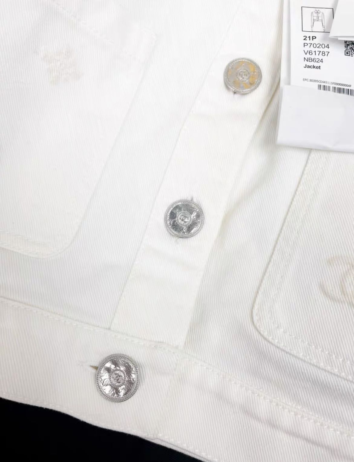 Chanel 21ss White Embossed Denim Jacket