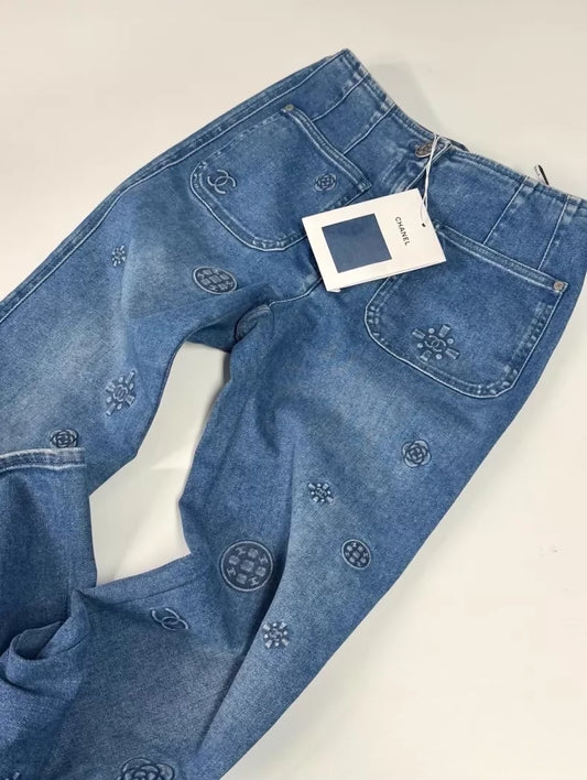 Chanel 21P Blue CC logo Camellia Jeans