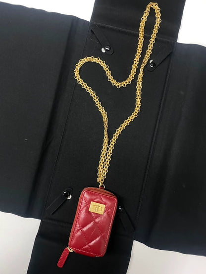 Chanel 2.55 mini fuchsia chain coin purse, small and exquisite