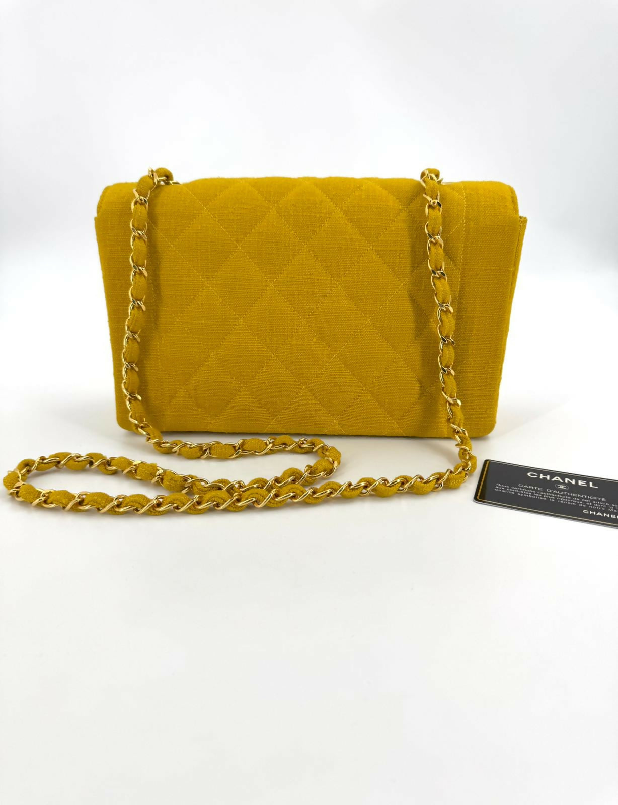Chanel Vintage 91-94 Linen Matelassé 25 Yellow Small Shoulder Bag