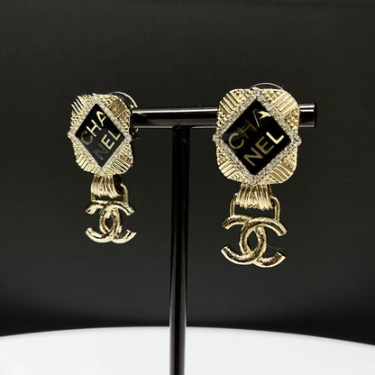 Chanel 21A double C earrings