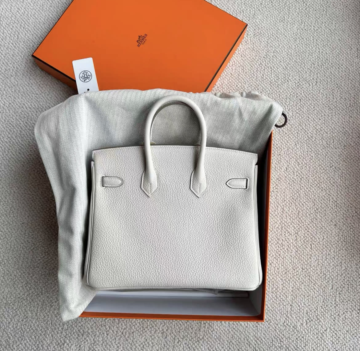 Hermes birkin 25 white gold hardware togo leather B engraved