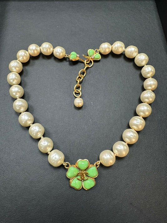Chanel Vintage 97 Gripoix & Imitation Pearl Green Camellia Necklace