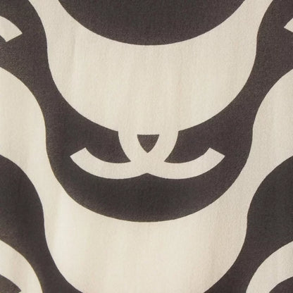Epic Chanel 21P Ivory & Black CC Wave Silk Midi Dress FR 42