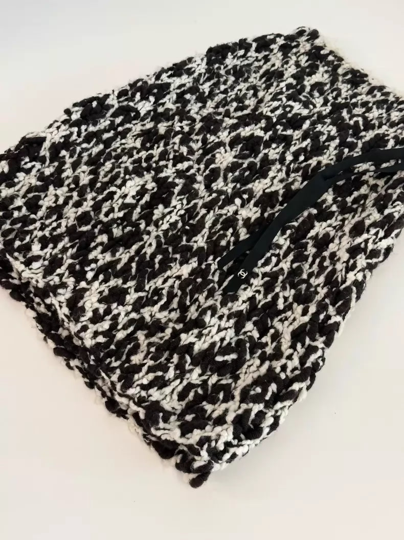 Chanel 24K Black and White Knit Skirt