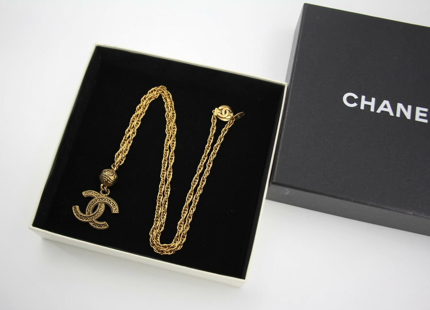 Chanel Vintage 85 Gold-Plated Ball CC Long Necklace