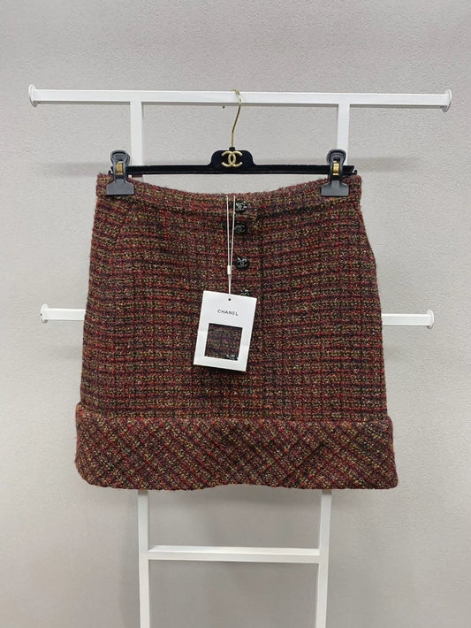 Chanel 21k tweed skirt