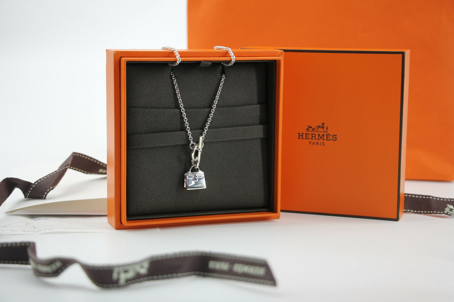 5badf34c4a962a93afa6464f1057c684