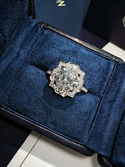 Harry Winston Belle engagement/wedding ring