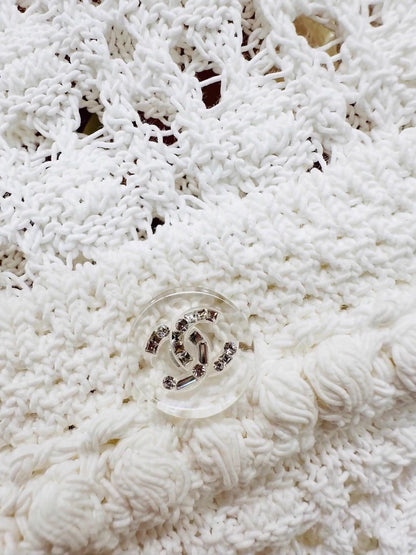 Chanel 26c white belted top