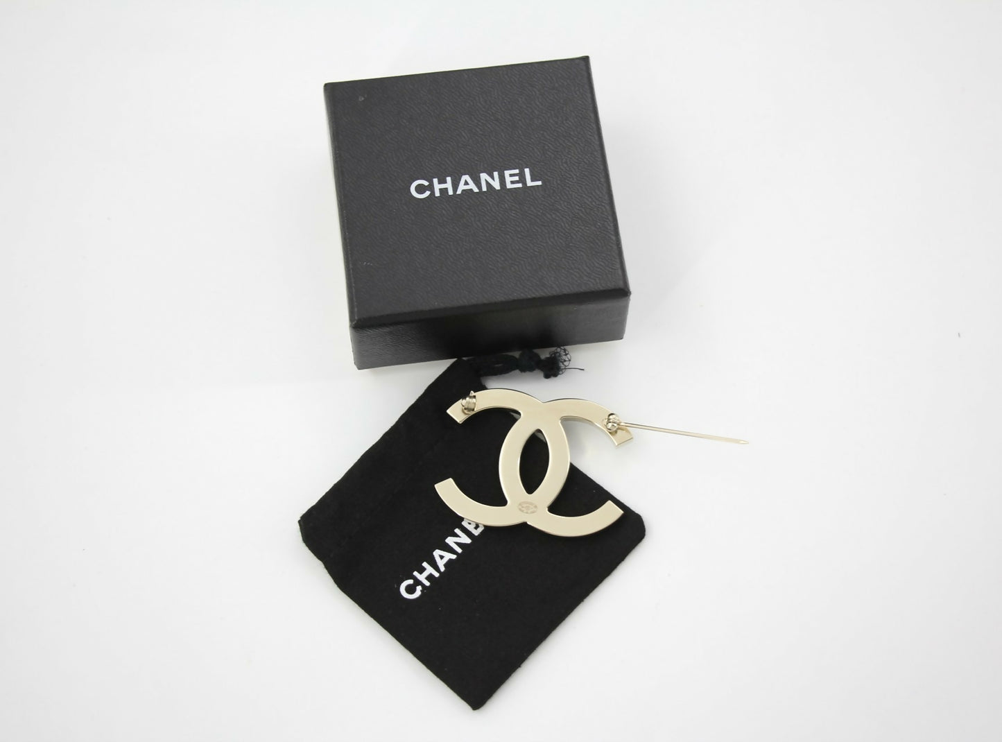 Chanel Vintage B11A Mother-of-Pearl Large CC Matte Gold Brooch
