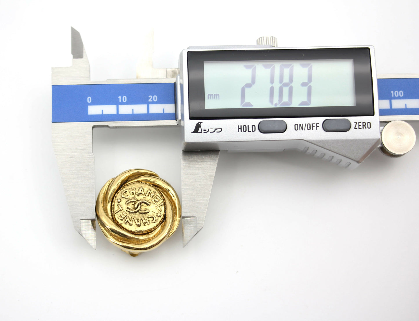 Chanel Vintage 86 Gold-plated Twisted Double Chanel Round Clip-on Earrings