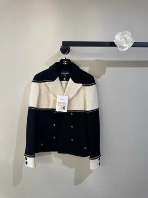 Chanel 20A Black and White Wool jacket