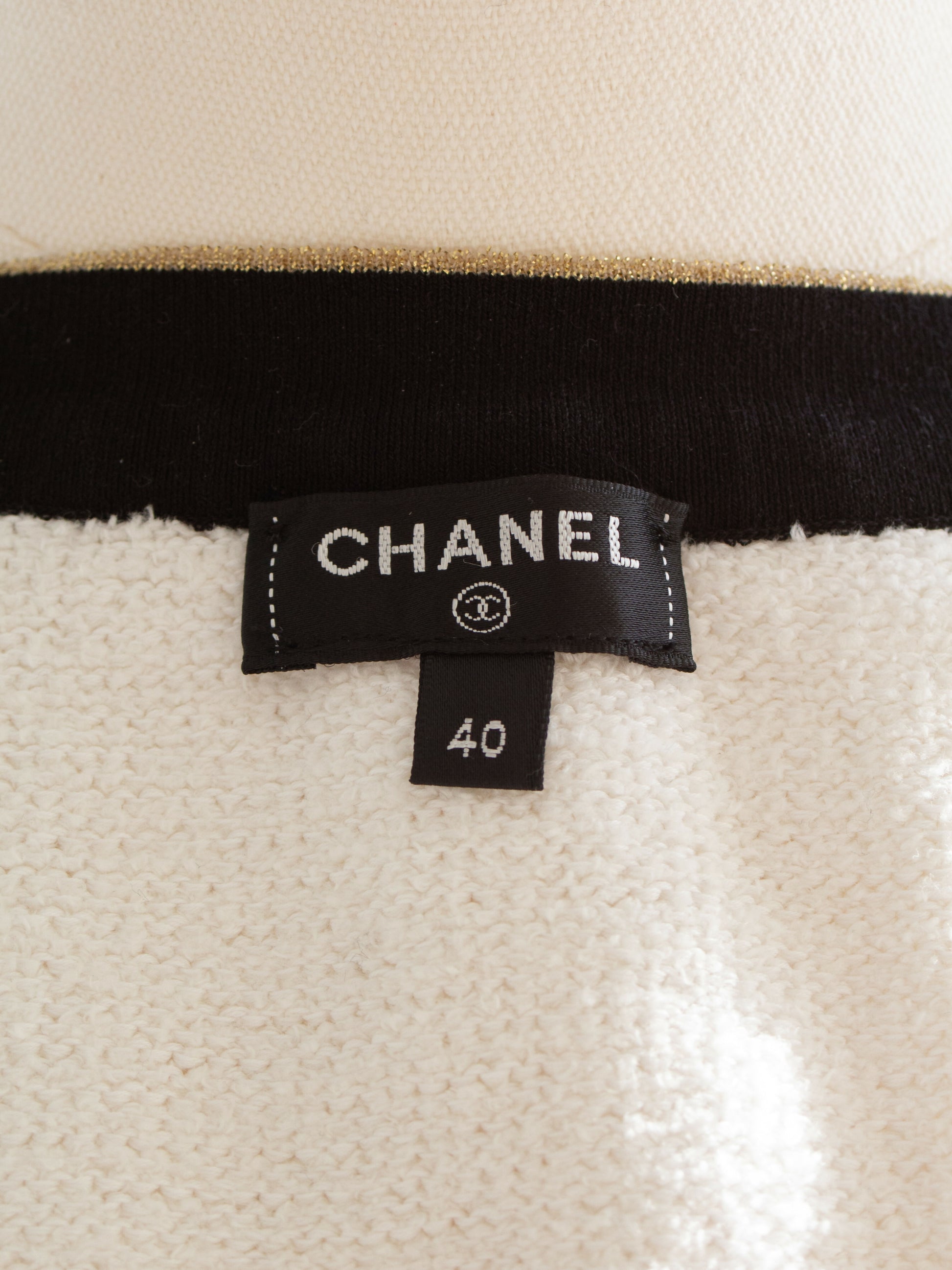 chanel cruise 2019 la pausa terry white black gold 19c cardigan 9