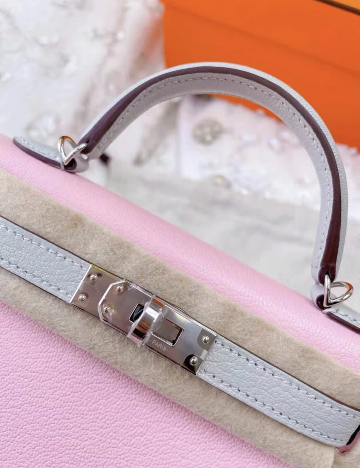 Hermes Mini Kelly II 20 Rose Sakura & Gris Perle Chèvre permabrass hardware