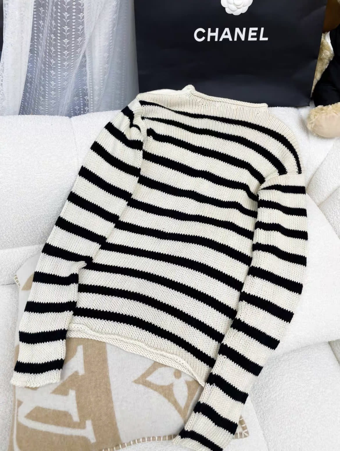 Dior F36 black and white striped CD button knitted sweater