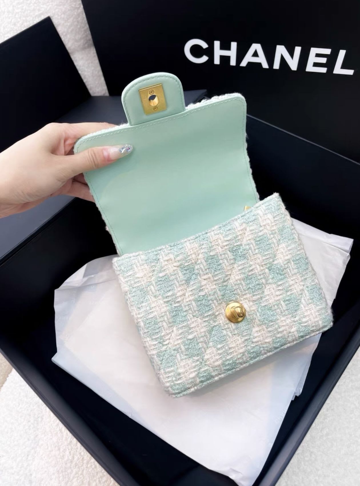 Chanel 23 green bag