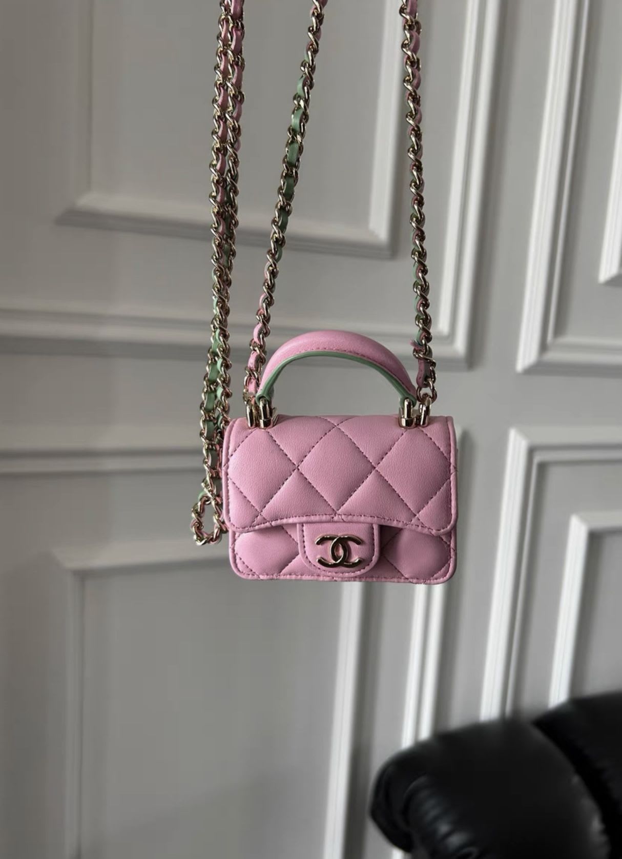 Chanel23 pink green handle mini bag