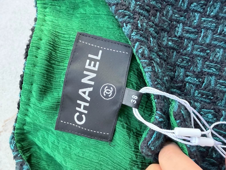 Chanel 24A green Tweed Vest