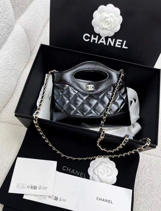 CHANEL Chanel 31bag nano black - Mini Mini Bag - Used fashion item from Wararni