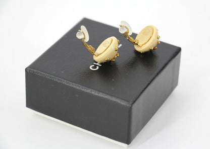 Chanel Vintage 96C Resin Light Brown Loop Clip-on Earrings