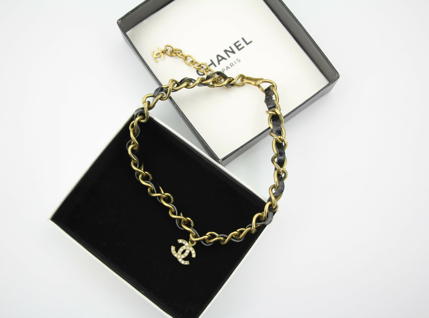 Chanel Vintage 95P Rhinestone Gold-plated Black Leather Chain CC Choker