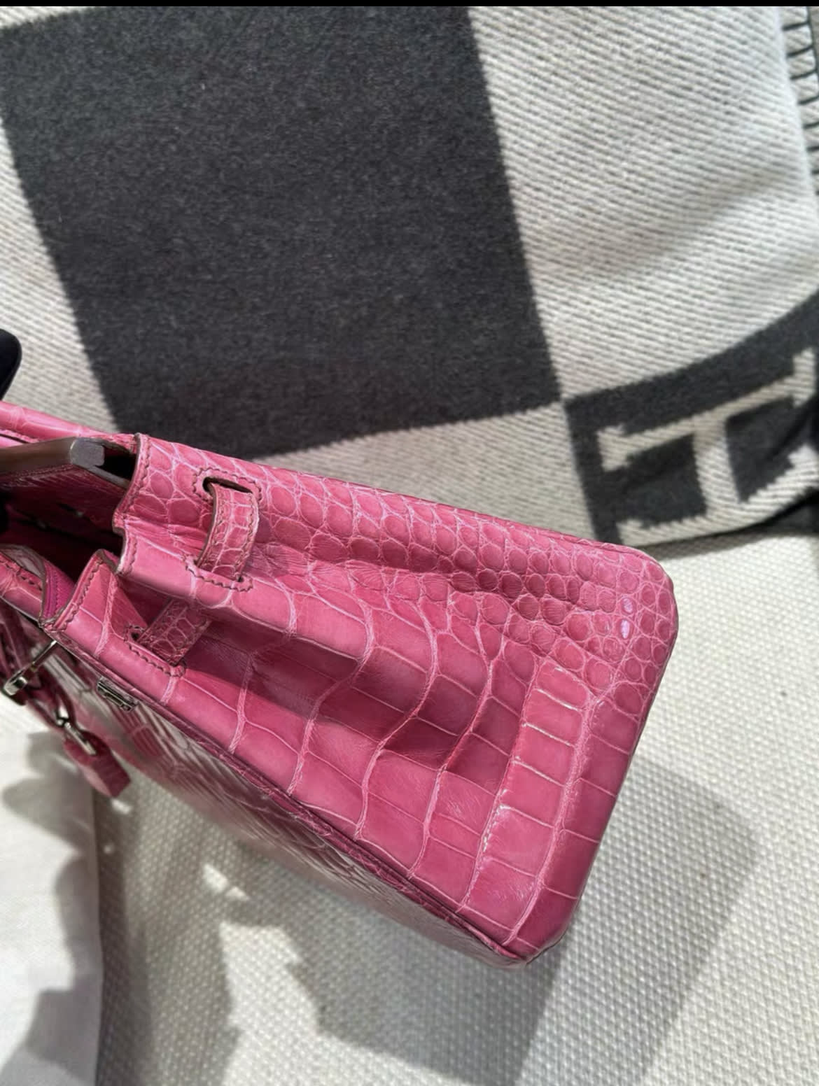 Hermes Birkin 25 Pink Croco PHW