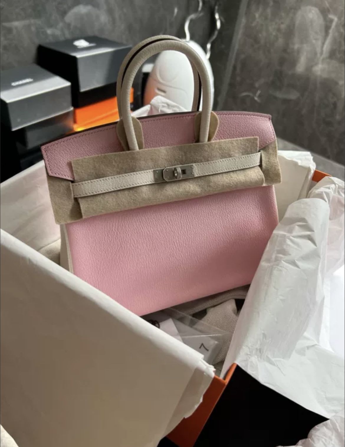 Hermès Hermès Special Order (HSS) Birkin 25 Rose Sakura and White Silver Hardware - 25 Tote Bag - Used fashion item from Wararni