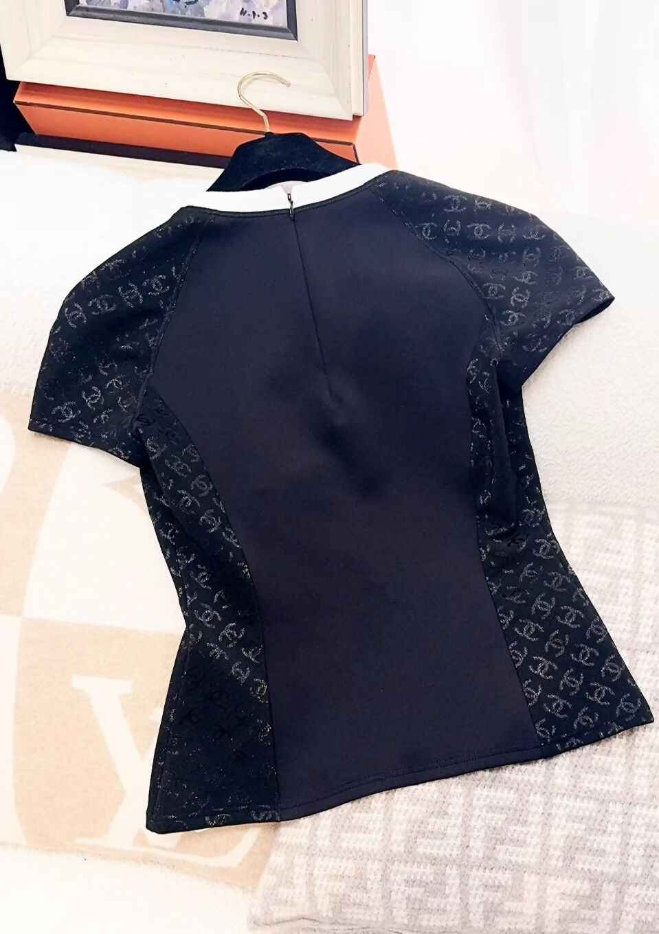 Chanel 24C black top