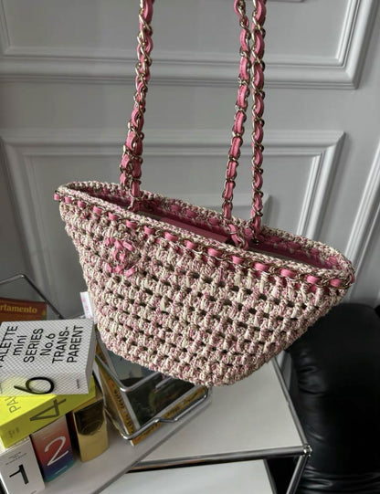 CHANEL CHANEL 23P Woven straw beach shopping bag - Medium Bucket Bag - Used fashion item from Wararni