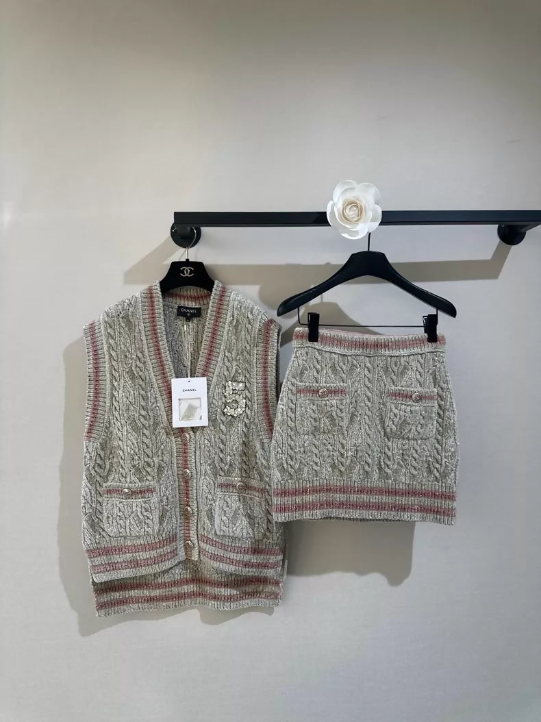Chanel 22B velvet V-neck knit vest + Skirt