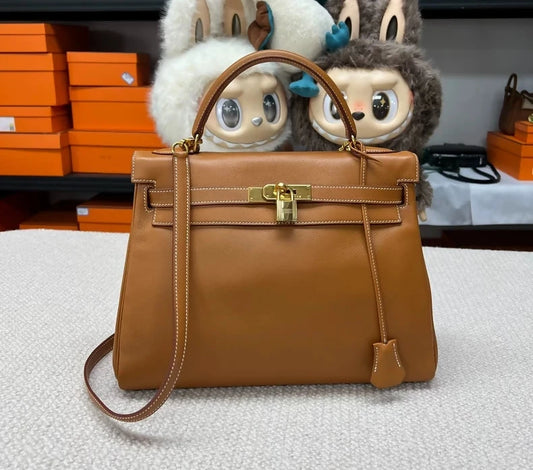 Hermès Kelly 32 in gold-brown calf leather gold hardware