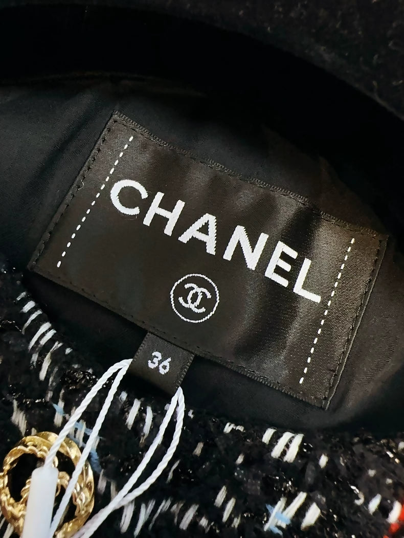 Chanel 23b black tweed jacket