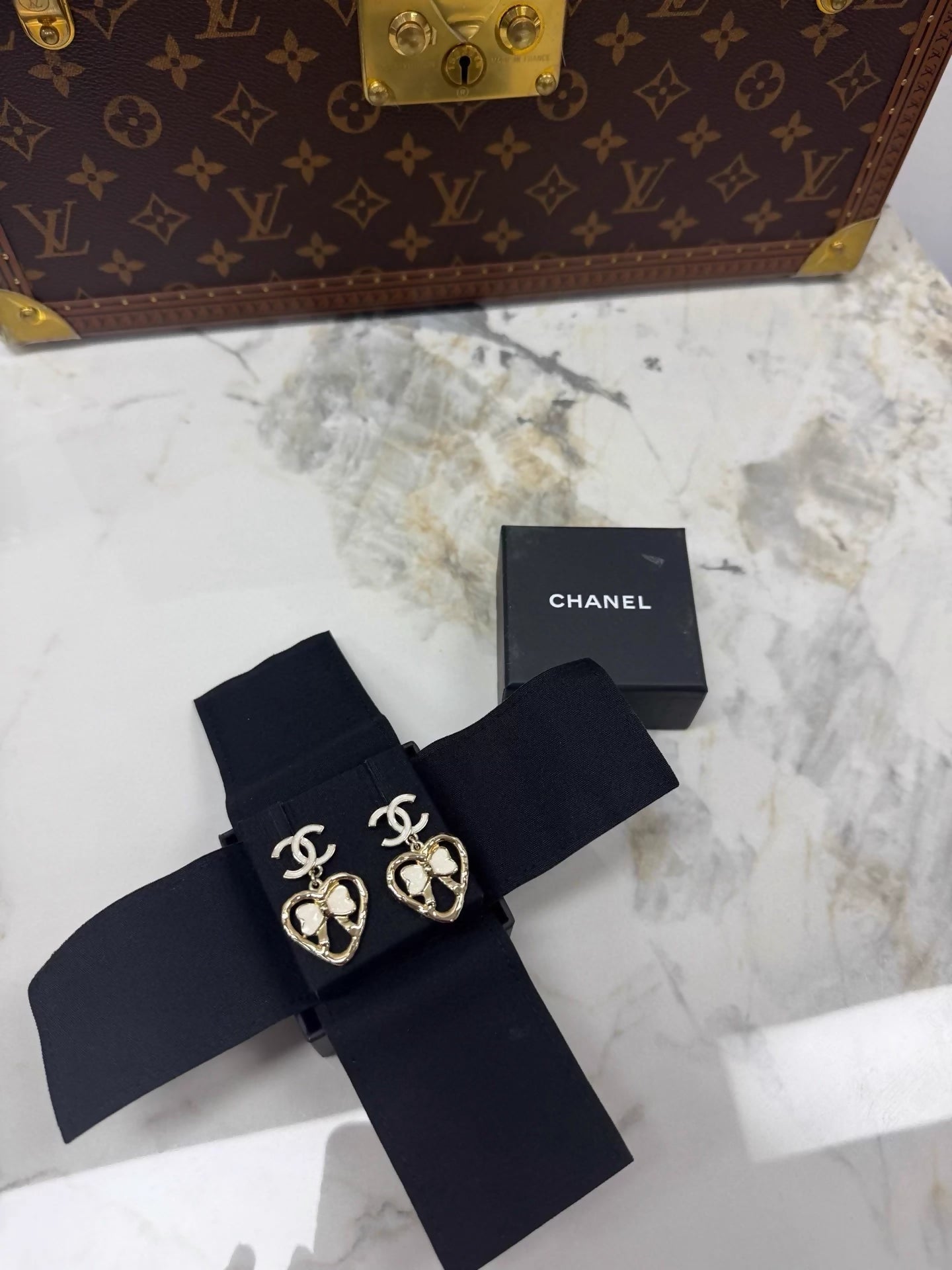 Chanel 25p Heart Bow Double C Rhinestone Pendant Earrings