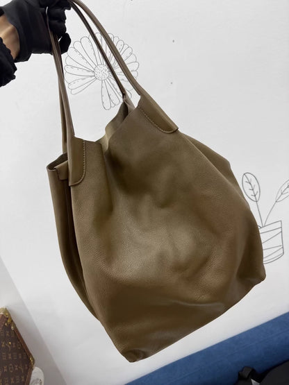 Loro Piana
s new Bale Hobo extra-large cowhide handbag