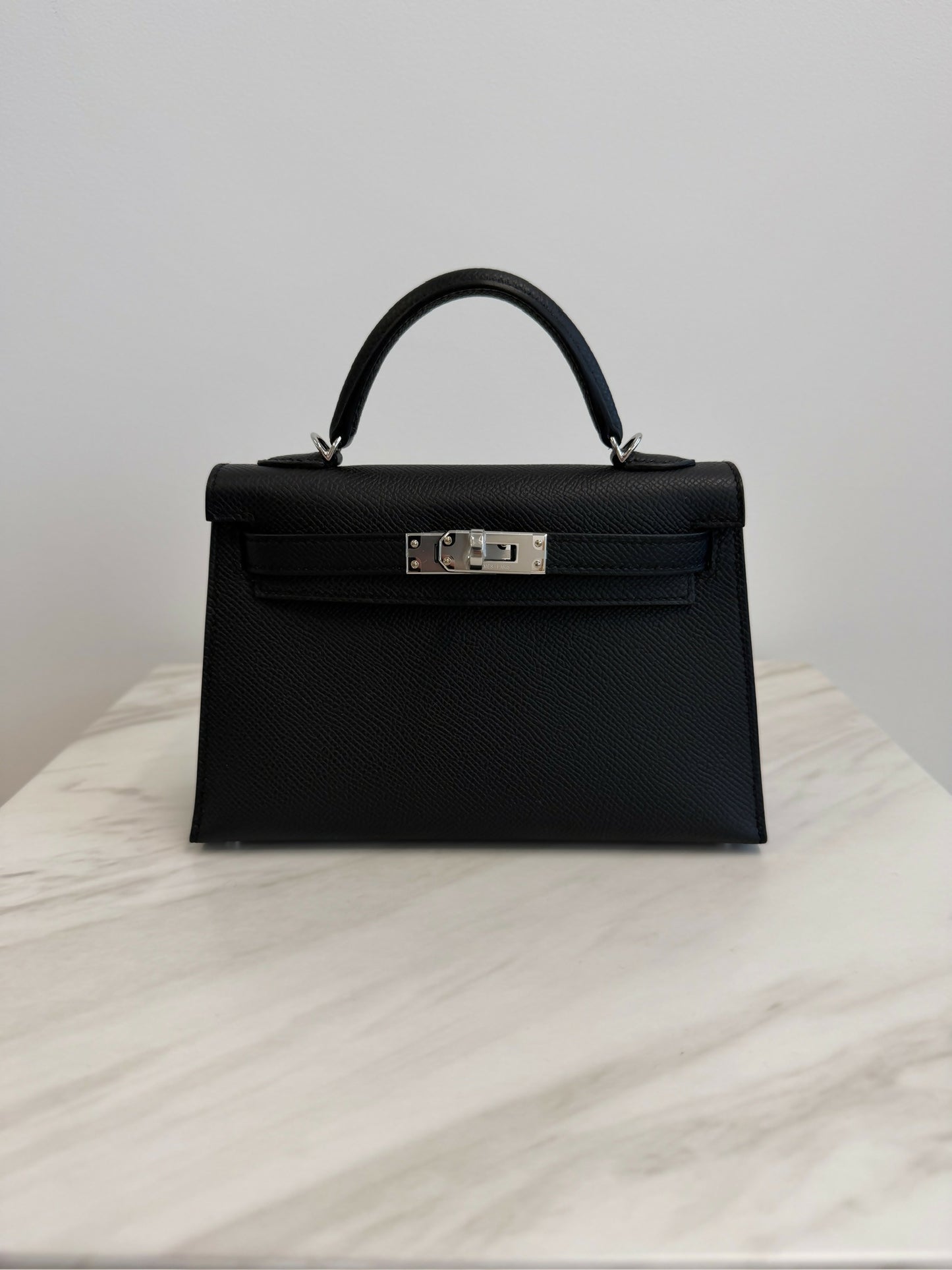 Hermès Kelly 20 Black Epsom PHW G 2026