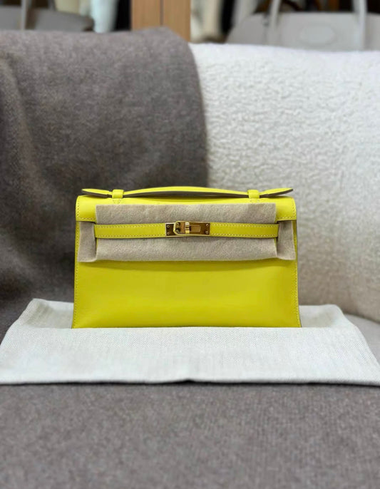 Hermès Hermès Kelly Pochette Lime Swift Gold Hardware - Pochette size Clutch Bag - Used fashion item from Wararni