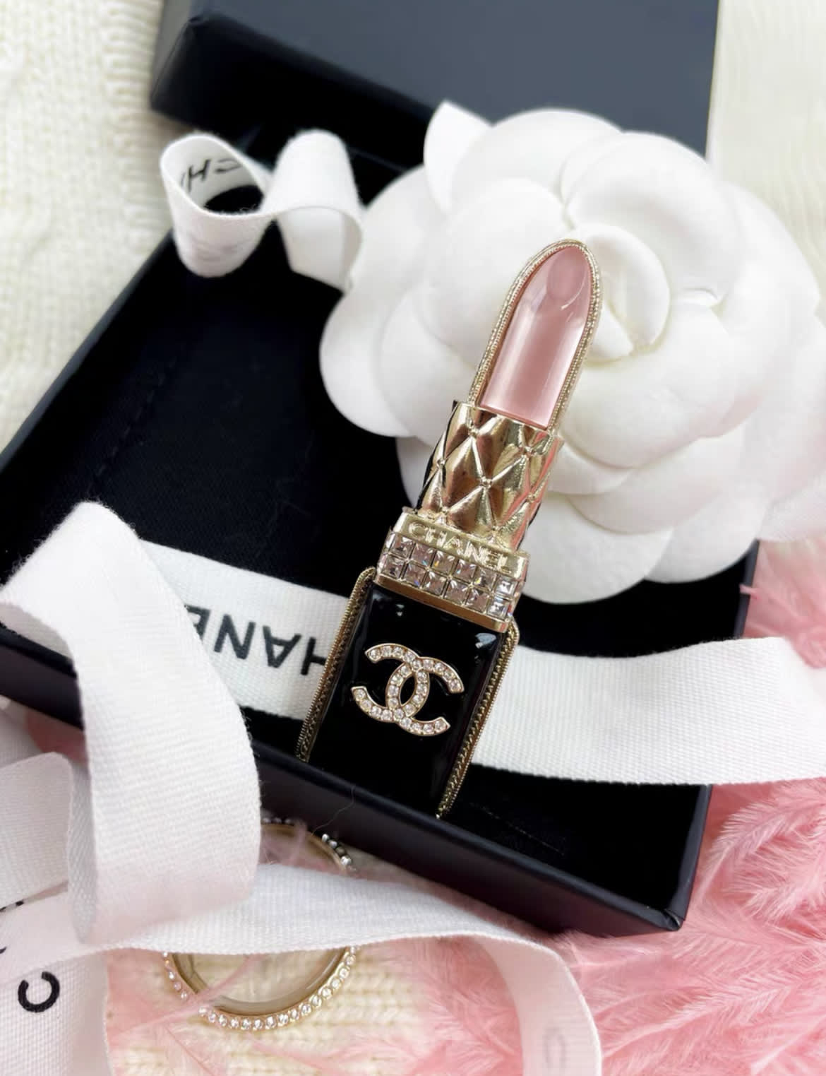 Chanel double C diamond pink lipstick brooch – Wararni.com