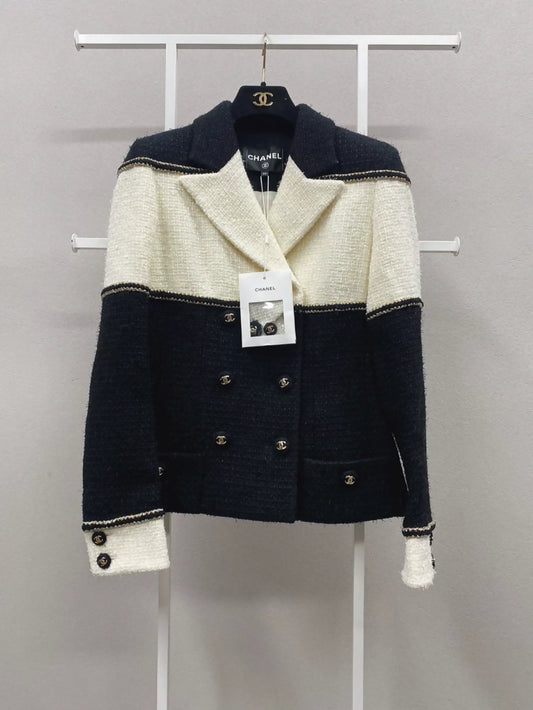 Chanel 20A black & ecru jacket