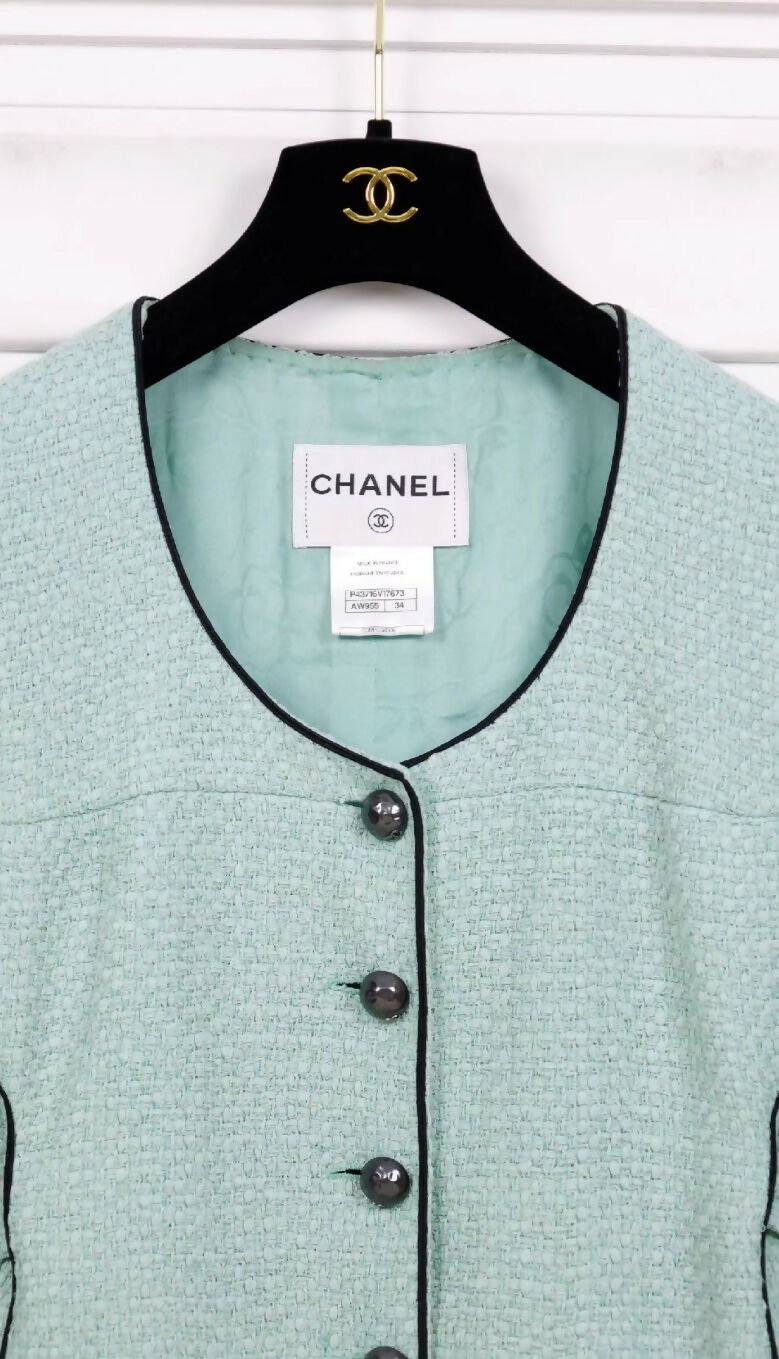 Chanel 2012 Spring/Summer mint green cardigan