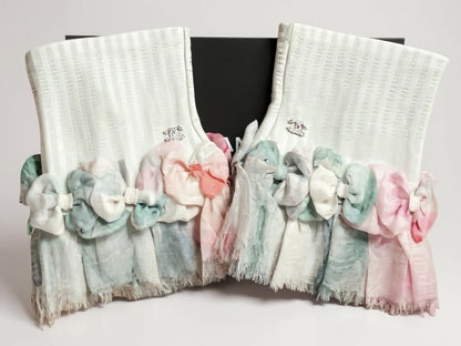 Rare Chanel 13C Paris-Versailles Mint Green Leather Silk Bows CC Fingerless Gloves Size 7.5