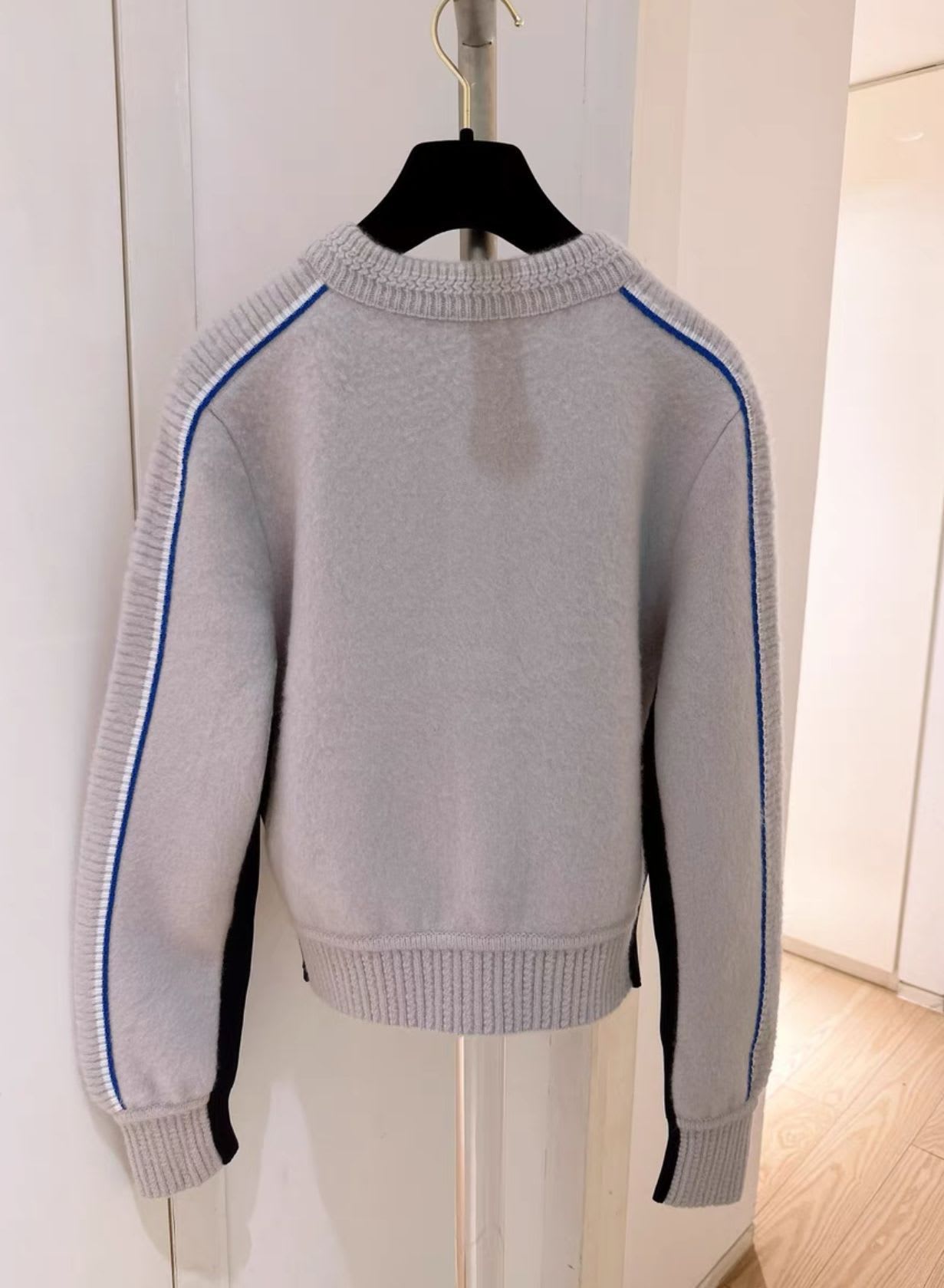 Chanel 21 coco neige gray blue ski sweater – Wararni.com