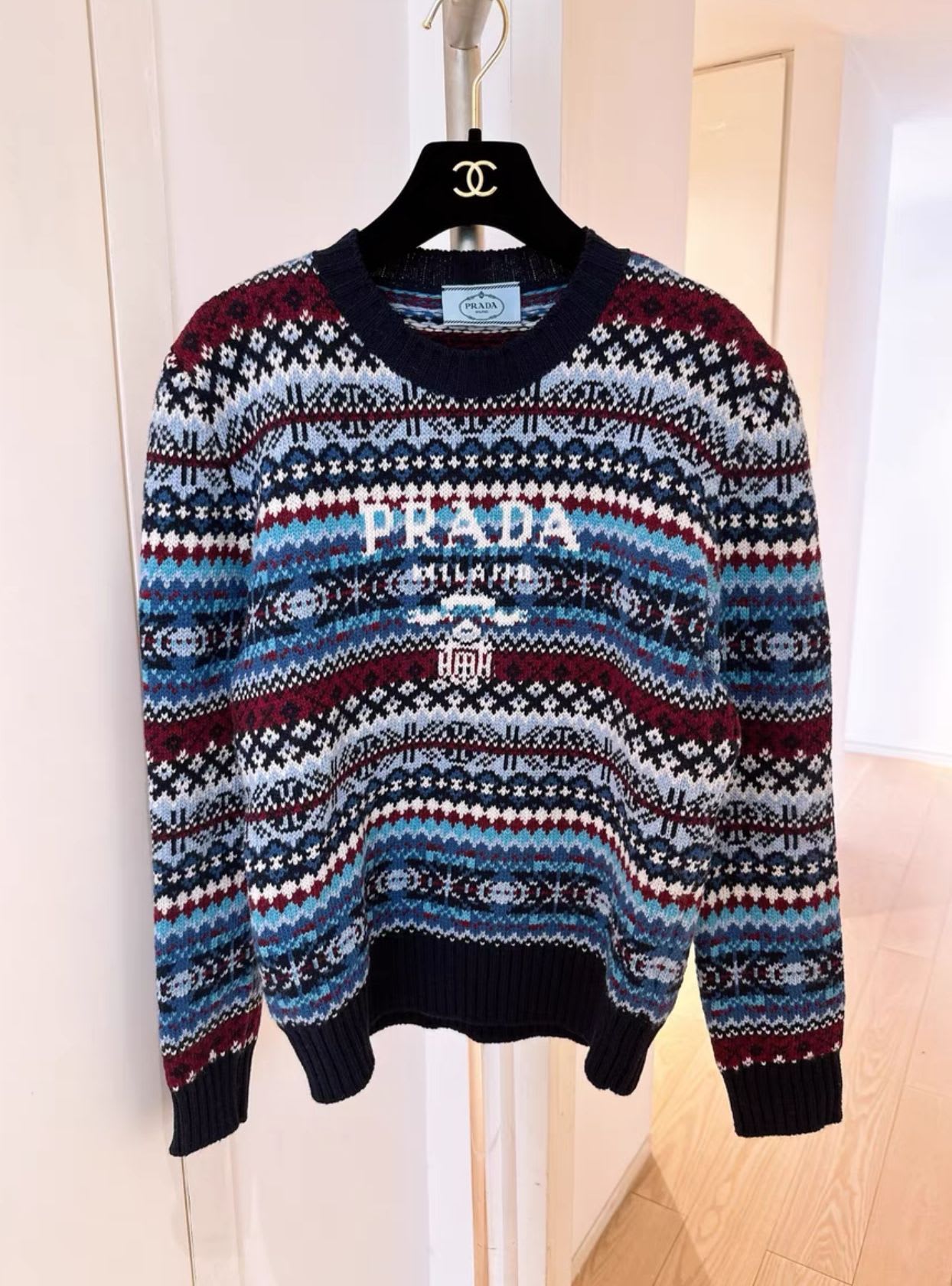 PRADA Prada pullover sweater - Medium Top - Vintage fashion from Wararni